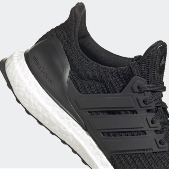 adidas ULTRABOOST 4.0 DNA Core Black - Picture 6 of 10